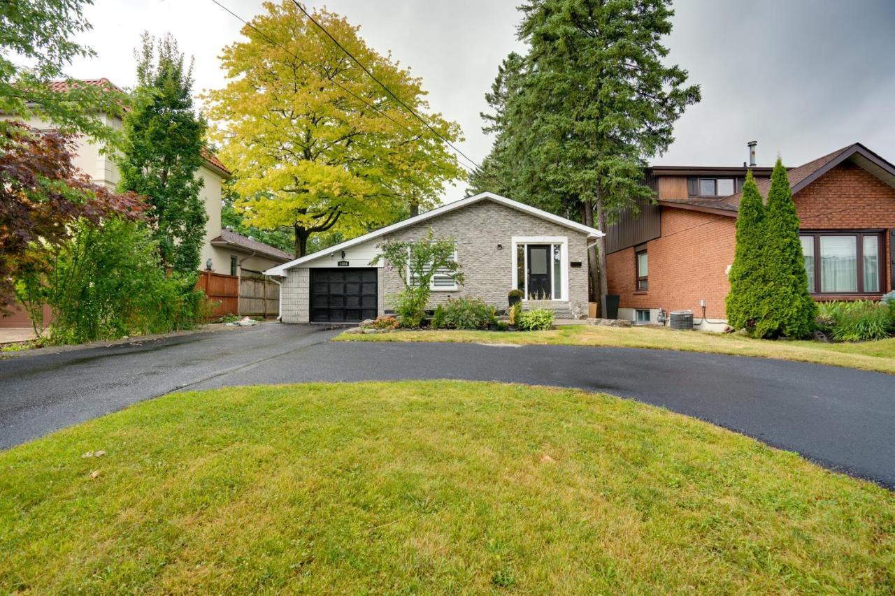 Furnished Family Home Near Toronto - Great Location Game Room - Backyard - Parking & Self Checkin Pickering Eksteriør billede