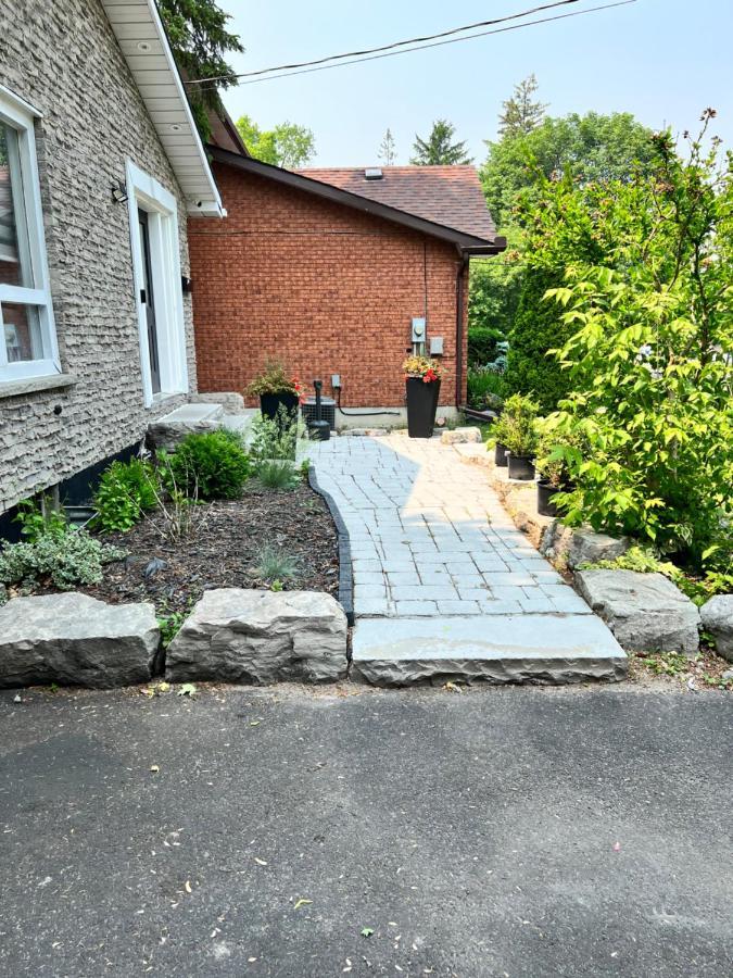 Furnished Family Home Near Toronto - Great Location Game Room - Backyard - Parking & Self Checkin Pickering Eksteriør billede
